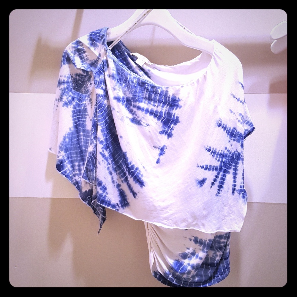 Boston proper off one shoulder top